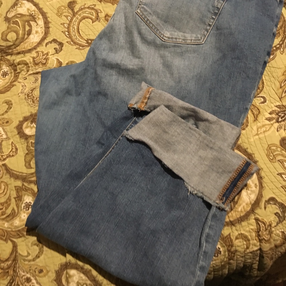 Torrid, Size 22 cut off Capri.
